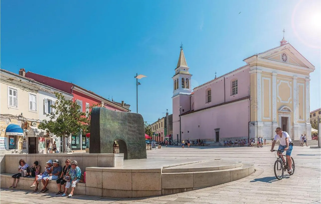 Amazing Apartment In Porec With Wifi